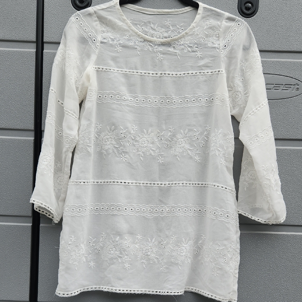 Cream 3/4 Sleeve Crew Neck Casual Blouse